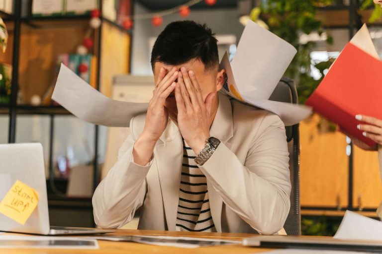 workplace-bullying-australia-toxic-environment